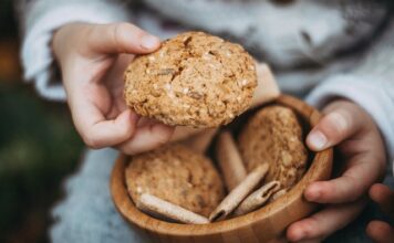 Co lepsze płatki owsiane czy jęczmienne?