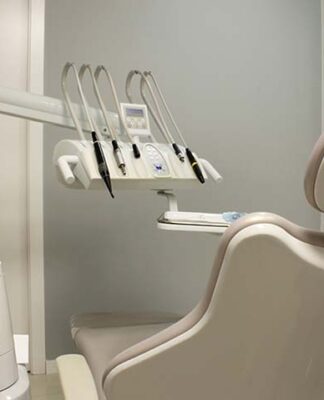 Ile zarabia lekarz dentysta