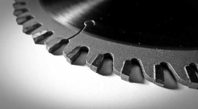 piła taśmowa do metalu
